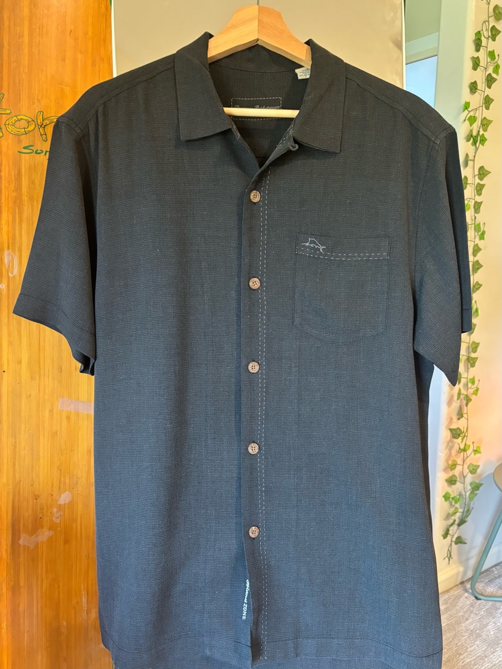 Tommy Bahama Black Short-Sleeve Casual Button-Down Shirt Large Linen blend